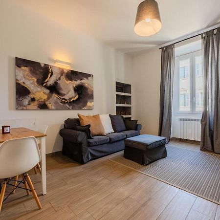 Moscova Modern Apartment Milaan Buitenkant foto